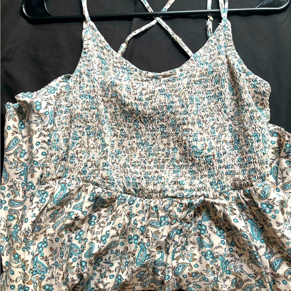 Cute floral tank top! Only worn one time!